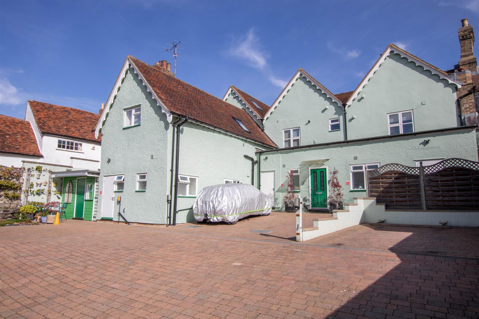 2 Bedroom for sale in Saffron Walden Cheffins Saffron Walden Sales